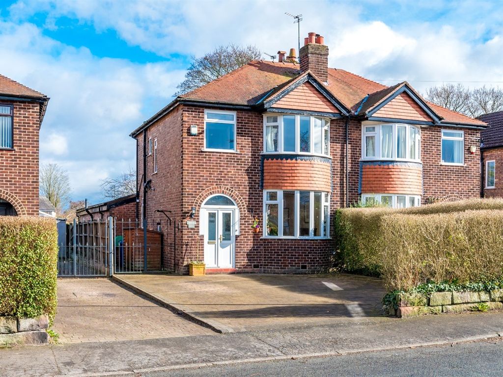 4 bed semidetached house for sale in Priory Road, Bowdon, Altrincham