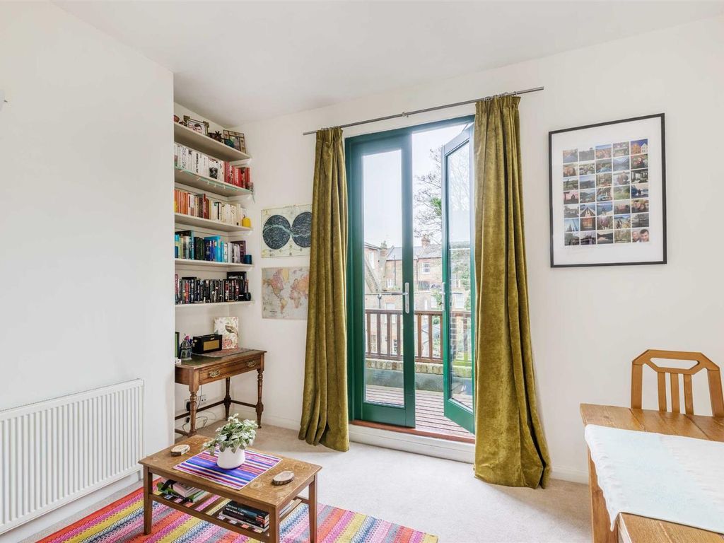 1 bed flat to rent in Tufnell Park Road, Tufnell Park N7, £2,000 pcm