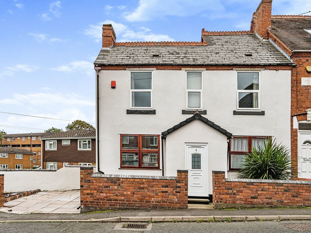 2 bed end terrace house for sale in Albert Street, Lye, Stourbridge DY9
