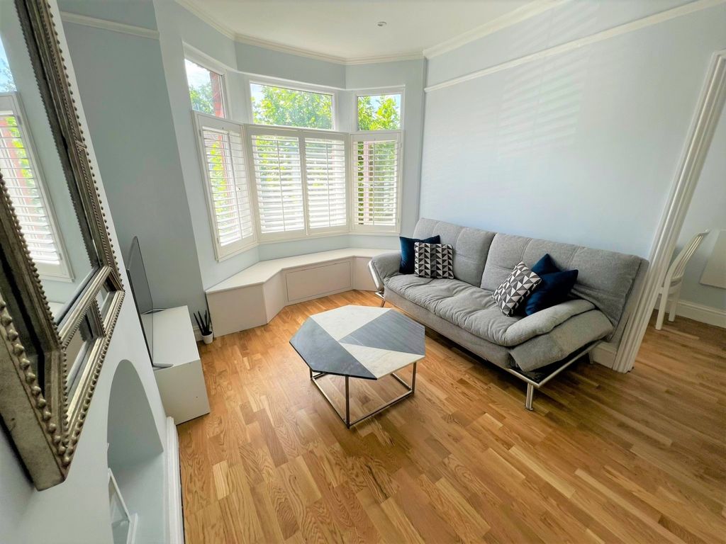 2 bed flat to rent in Vaughan Road, Harrow HA1 Zoopla