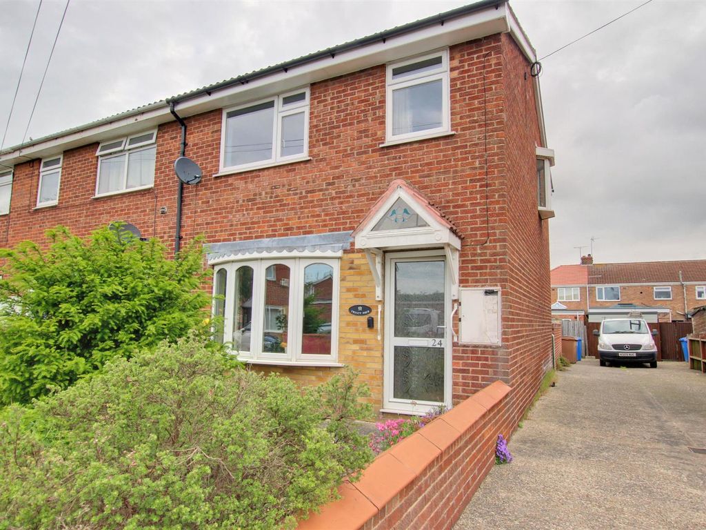3 bed end terrace house for sale in Grove Park, Beverley HU17 Zoopla
