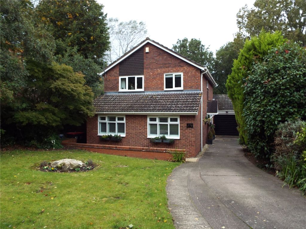 4 bed detached house for sale in Chestnut Grove, Coleshill, Birmingham