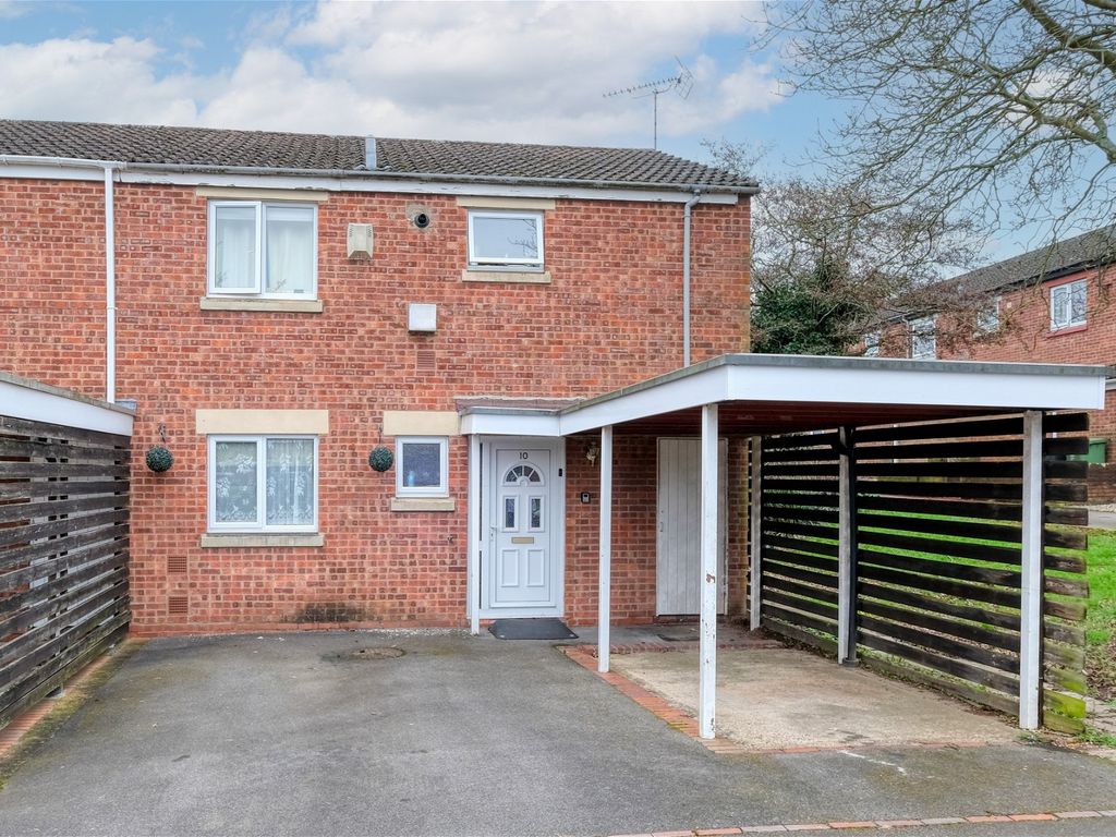 3 bed end terrace house for sale in Lilleshall Close, Winyates East