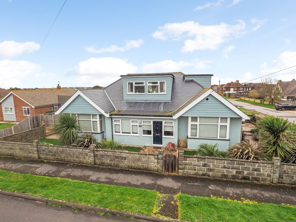 4 bed detached house for sale in Seal Road, Selsey, Chichester PO20, £