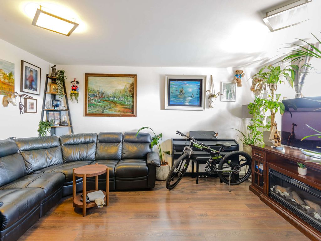 Aberdeen Road London N18  