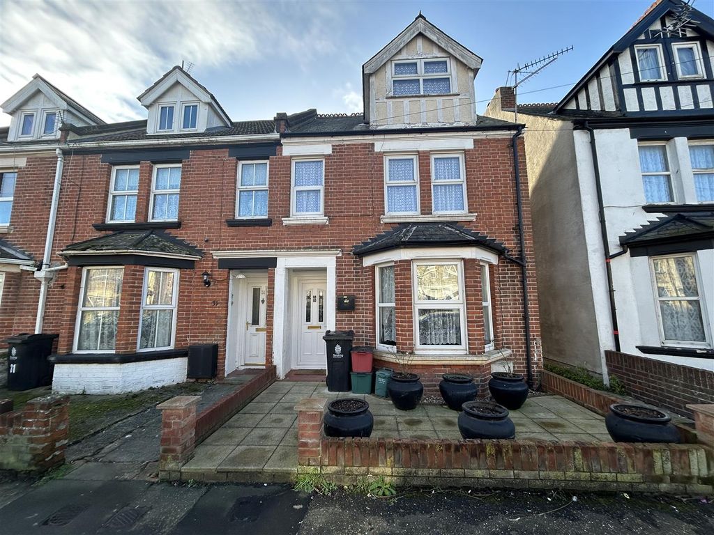 1 bed flat to rent in Meredith Road, ClactonOnSea CO15 Zoopla