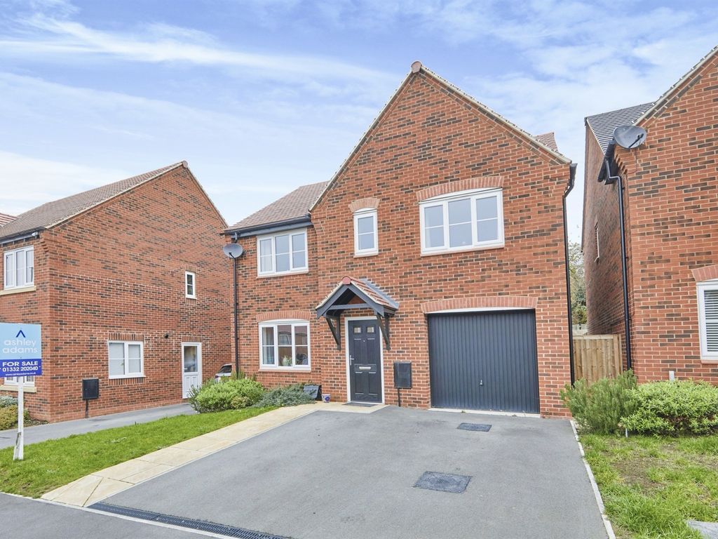 5 bed detached house for sale in Kirby Drive, Chellaston, Derby DE73, £