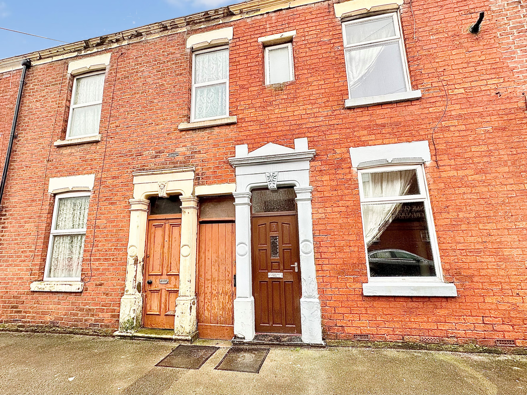 2 bed terraced house for sale in Tunbridge Street, Preston PR1, £95,000