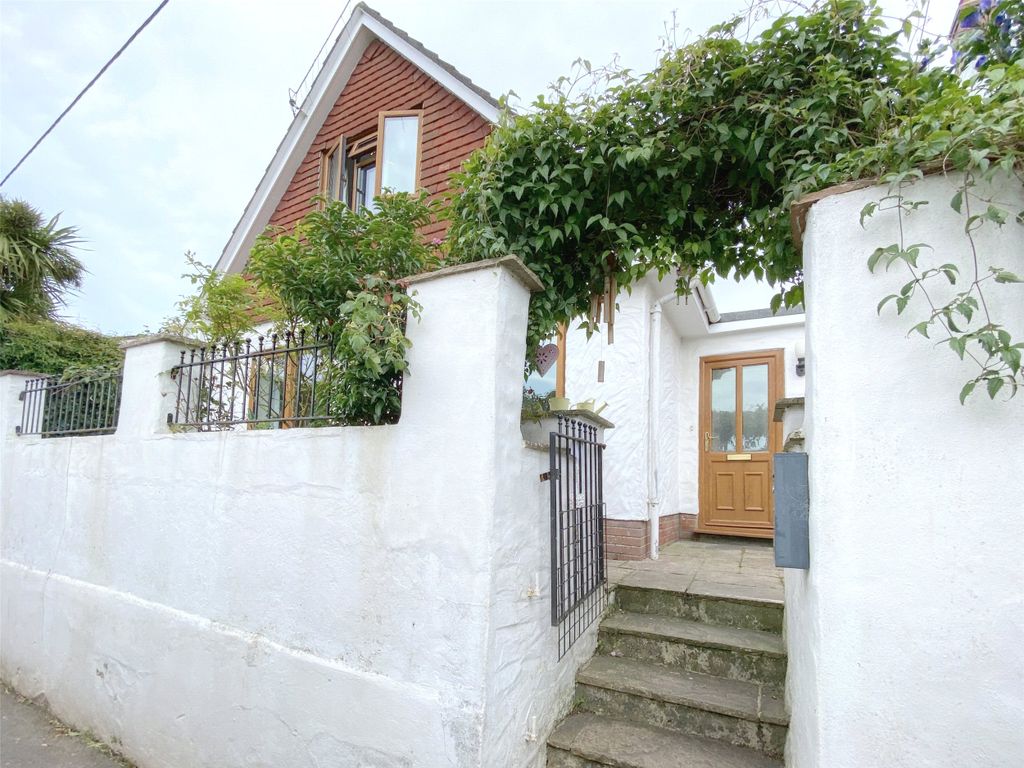 3 bed detached bungalow for sale in Mill Stile, Braunton, Devon EX33, £