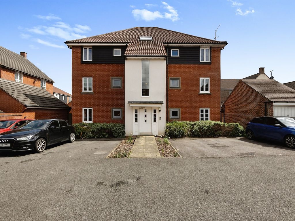 2 bed flat for sale in Appleton Drive, Marnel Park, Basingstoke RG24
