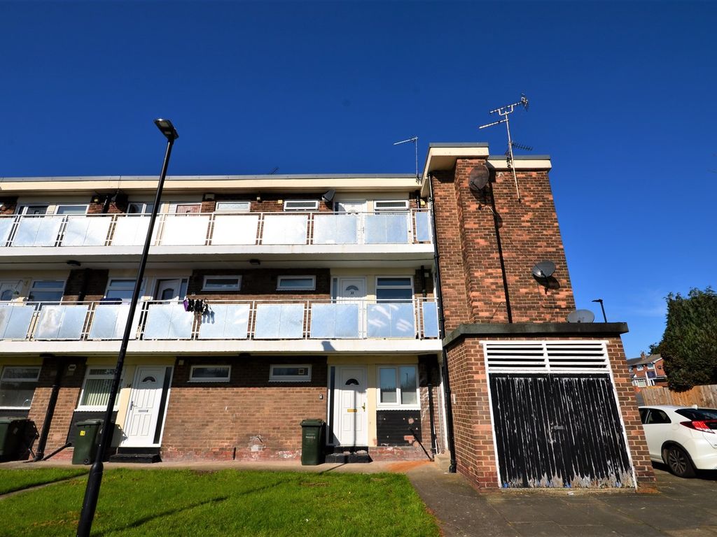 1 bed flat for sale in Belsay Gardens, Fawdon, Newcastle Upon Tyne NE3
