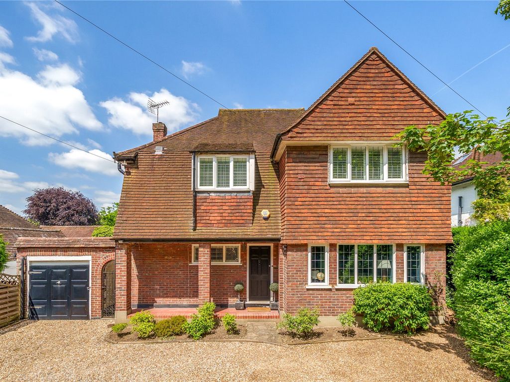 5 bed detached house for sale in Lammas Lane, Esher KT10 Zoopla