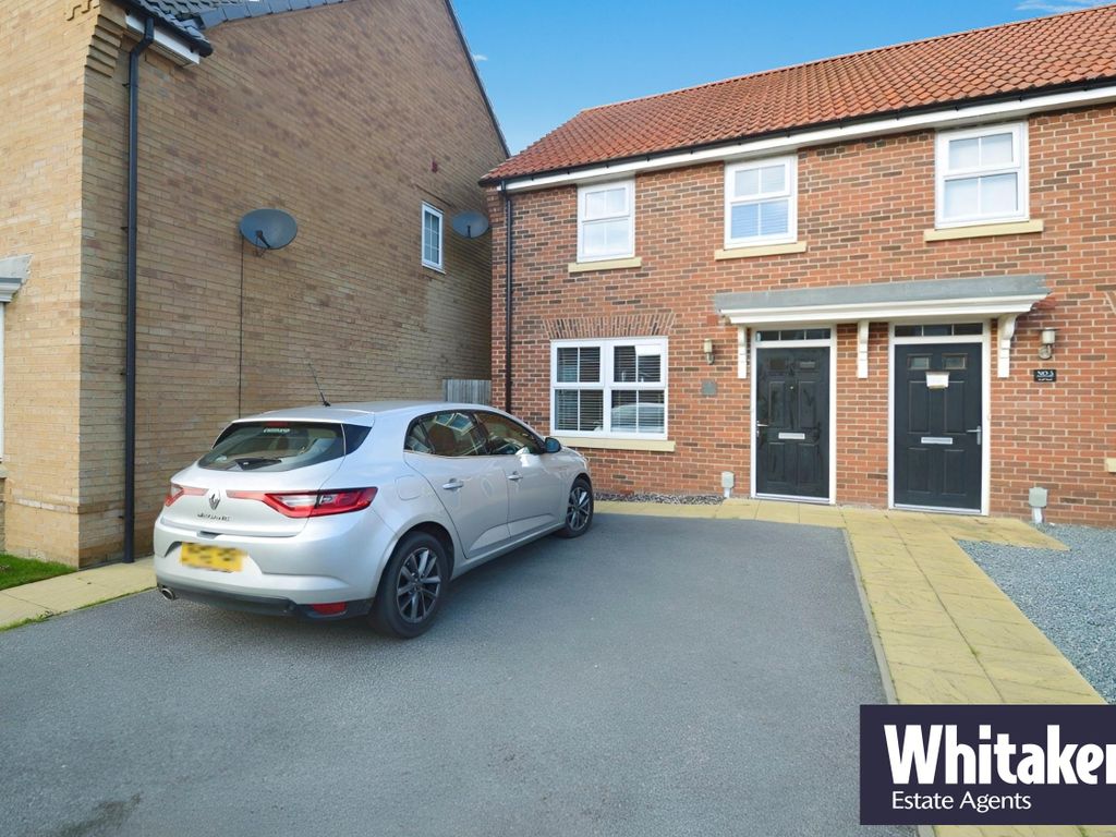 3 bed semidetached house to rent in Onslow Street, Anlaby HU10, £895