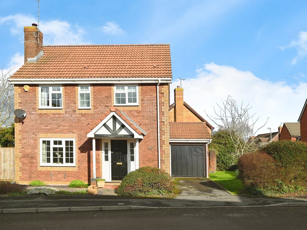 3 bed detached house for sale in Woodward Close, Winnersh, Wokingham