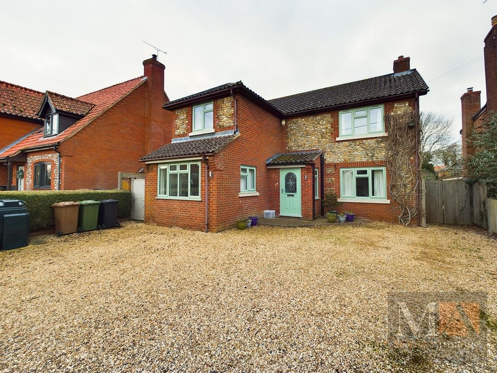 3 bed detached house for sale in Westgate Street, Shouldham, King's