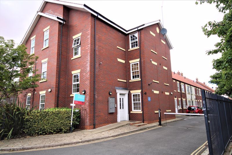 2 bed flat for sale in Grovehill Road, Beverley HU17 Zoopla