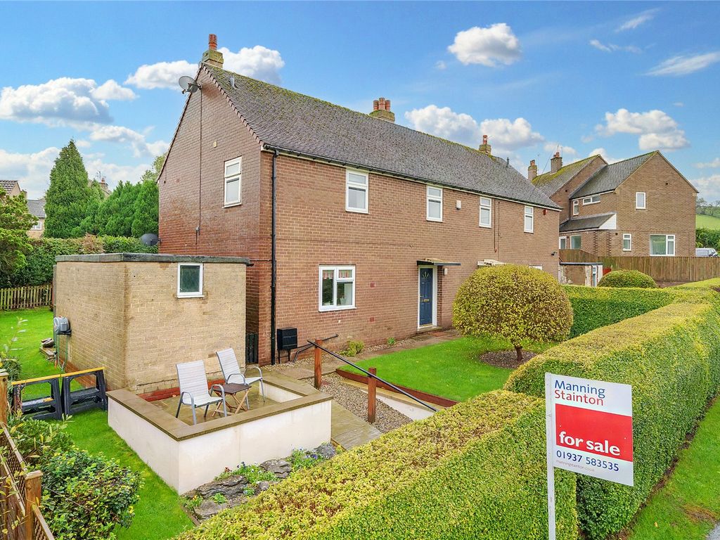 3 bed semidetached house for sale in Keswick Lane, Bardsey, Leeds