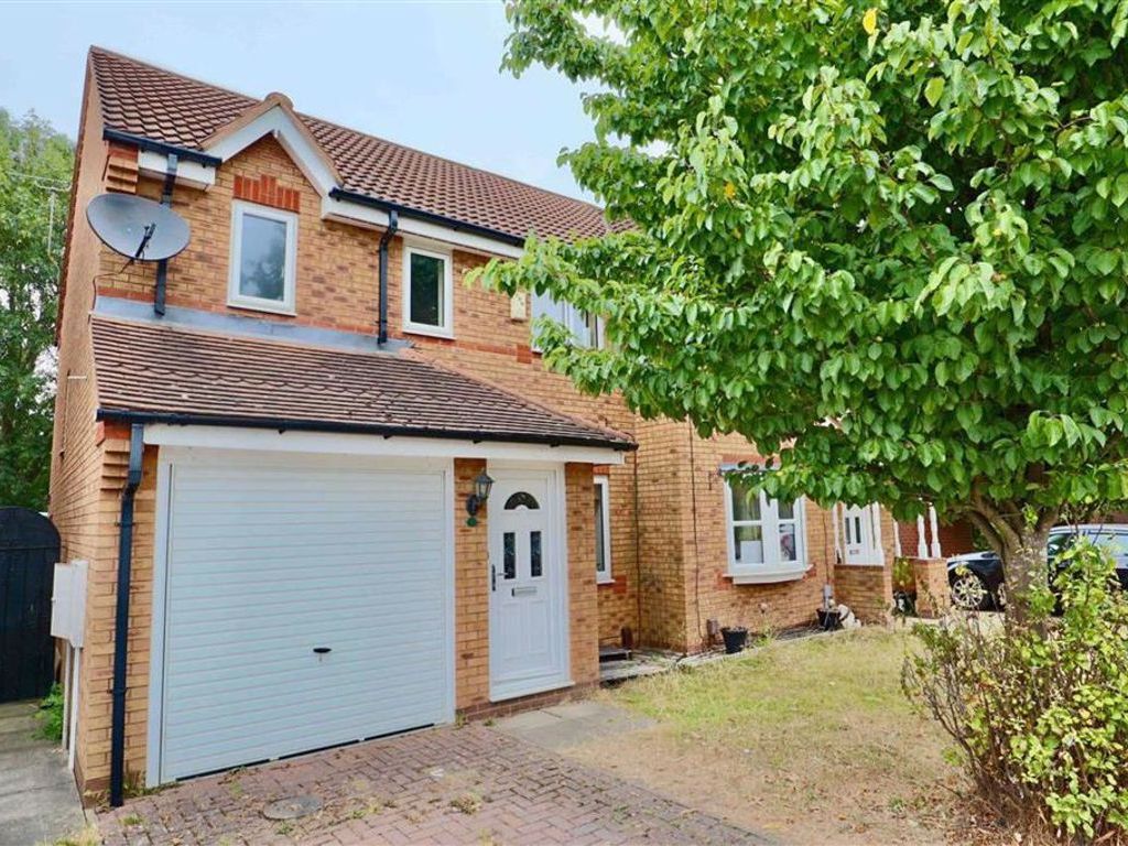 3 bed semidetached house for sale in Munnings Drive, Hinckley LE10
