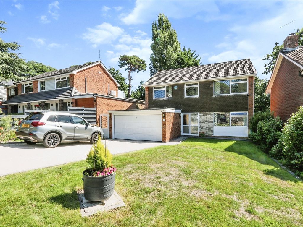 4 bed detached house for sale in Felton Road, Poole BH14, £650,000 Zoopla
