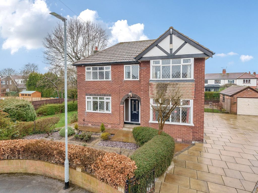 3 bed detached house for sale in Moseley Wood View, Cookridge, Leeds