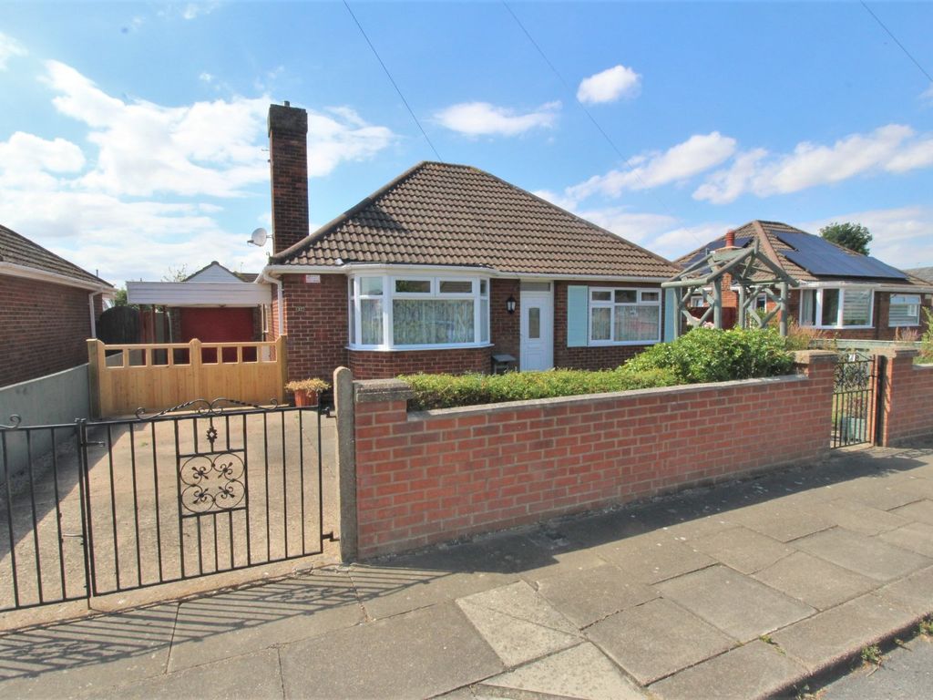 2 bed bungalow for sale in Stephen Crescent, Grimsby, Lincolnshire DN34