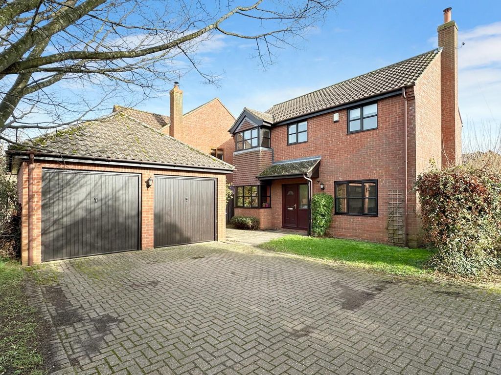 4 bed detached house for sale in The Vines, Oakington, Cambridge CB24
