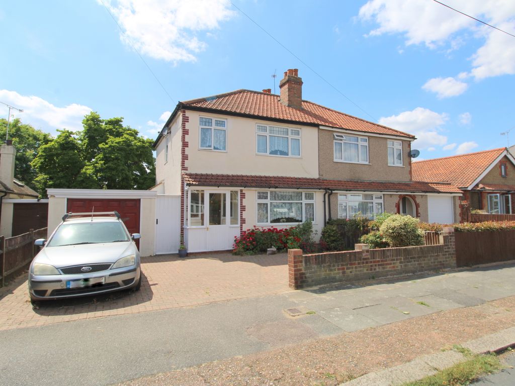 3 bed semidetached house for sale in Ashford Crescent, Ashford TW15 Zoopla