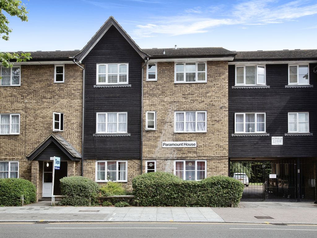 1 bed flat for sale in High Road Leytonstone, London E11, £300,000 Zoopla