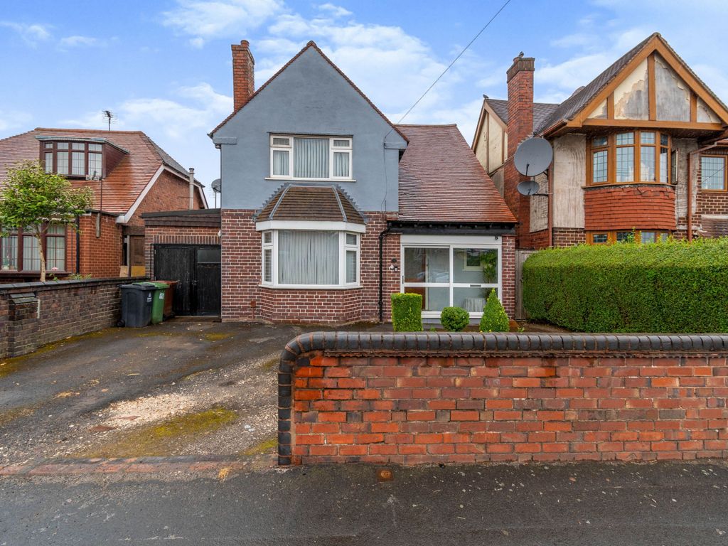 3 bed detached house for sale in Lichfield Road, Shelfield, Walsall WS4 Zoopla
