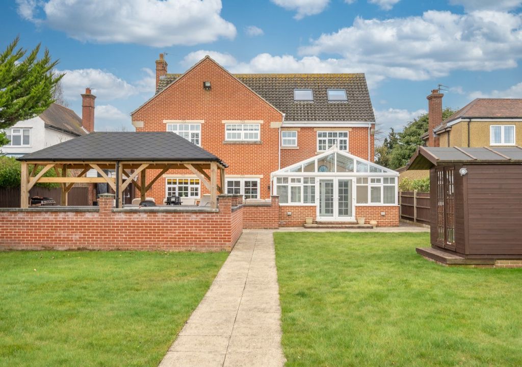 5 bed detached house for sale in Yarmouth Road, Gunton, Lowestoft NR32