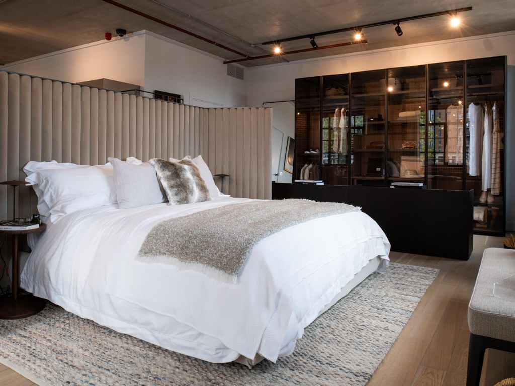 302 8 Harbord Square Canary Wharf London E14  