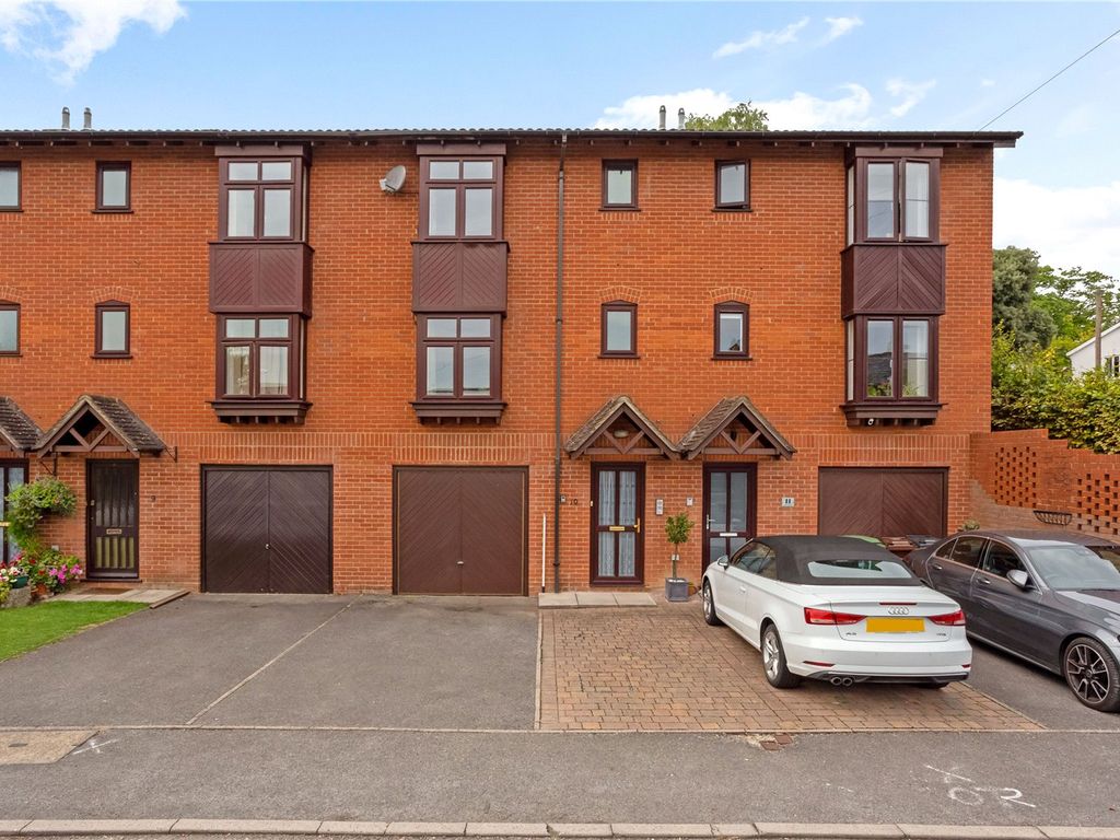 Crowder Terrace, Winchester SO22  