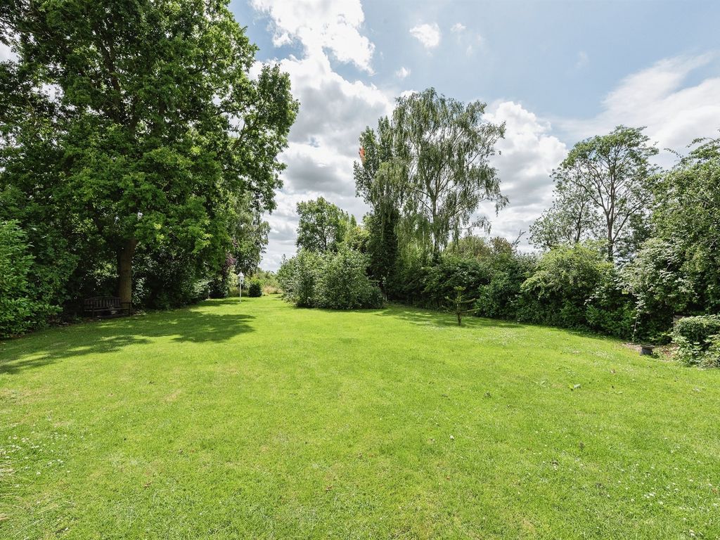 2 bed property for sale in All Saints Road, Creeting St. Mary, Ipswich