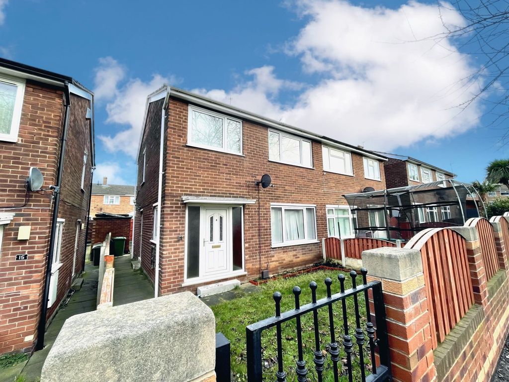 3 bed semidetached house for sale in Sycamore Green, Pontefract WF8