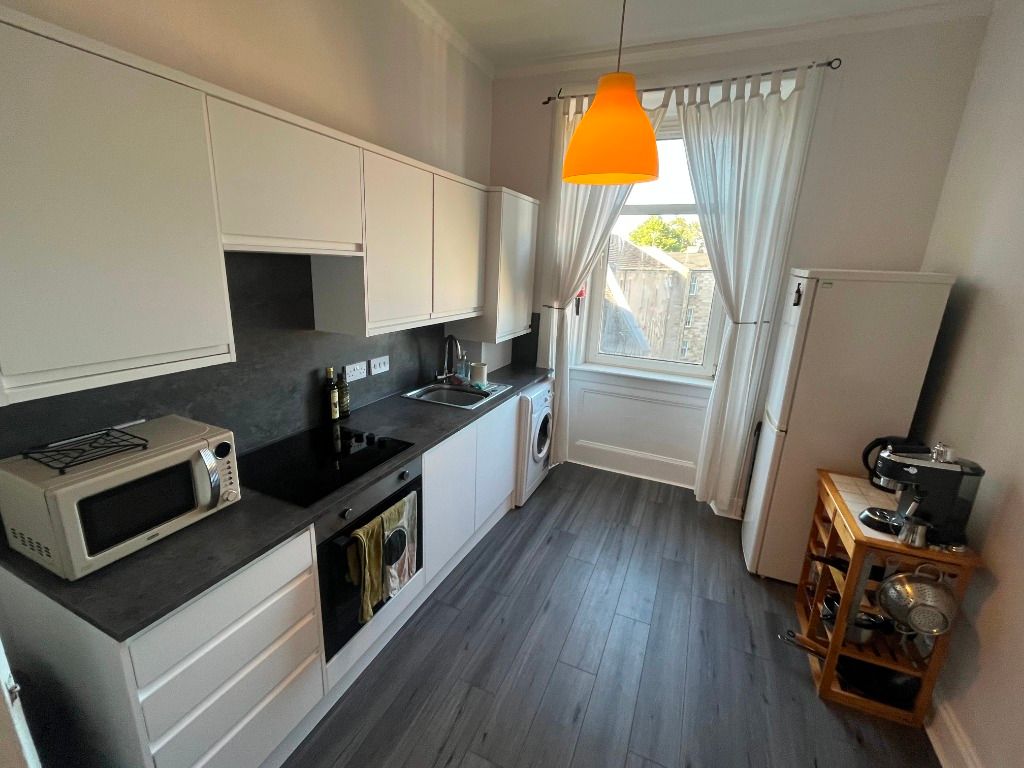 1 bed flat to rent in Maryhill Road, Glasgow G20, £850 pcm Zoopla