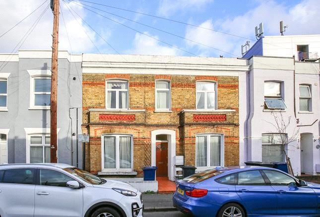 Vale Grove, London W3