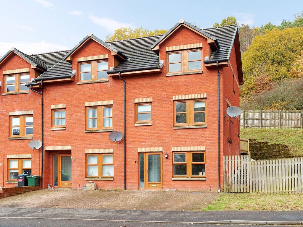 4 bed town house for sale in Wood Street, Catrine, Mauchline KA5, £