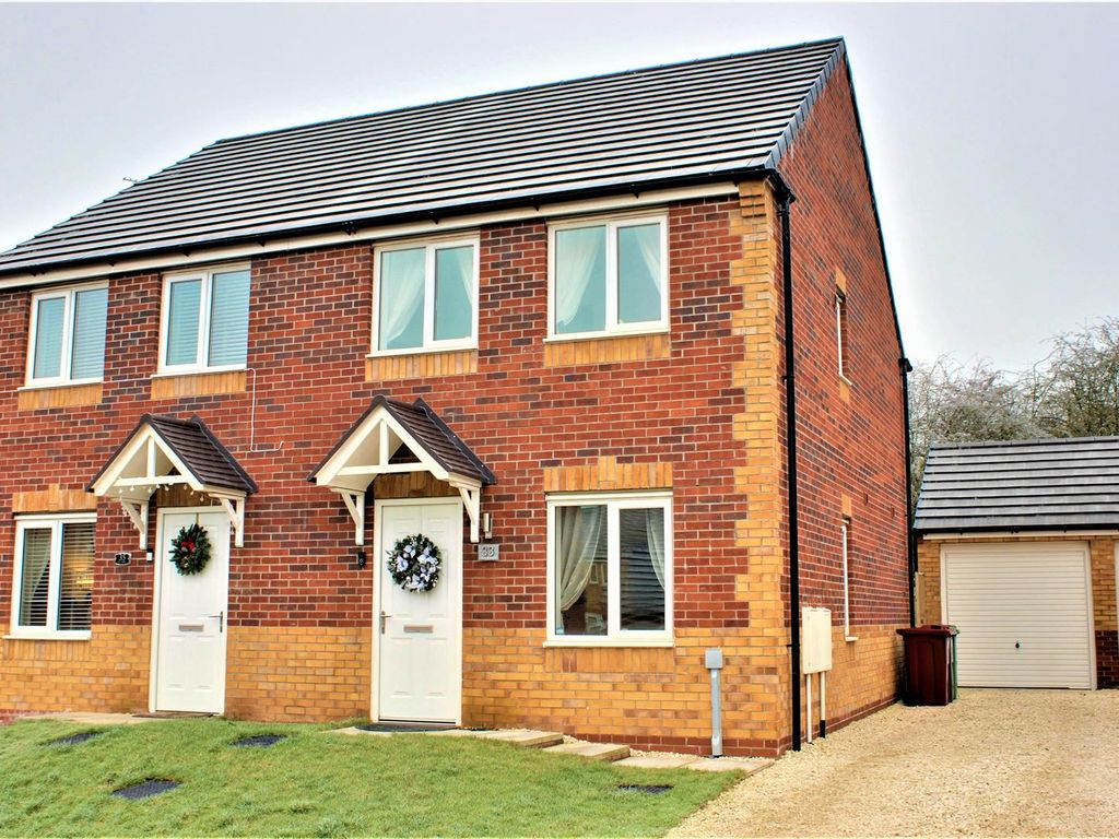 3 bed semidetached house for sale in Fox Street, Creswell, Worksop S80