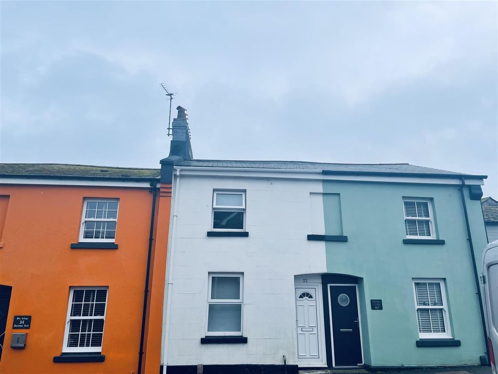 2 bed terraced house for sale in Roundham Road, Paignton TQ4, £245,000