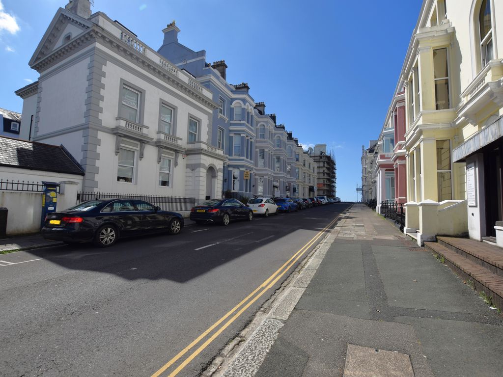 Citadel Court, 2 Elliot Street, The Hoe. PL1  