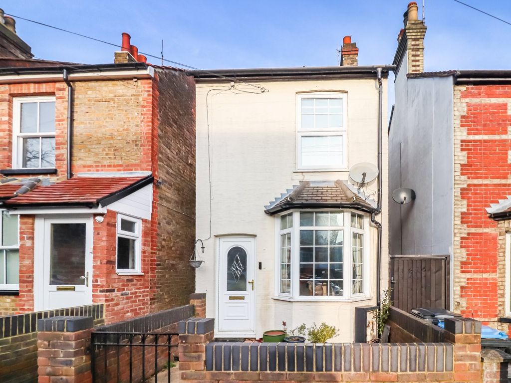 2 bed detached house for sale in Storey Street, Hemel Hempstead HP3