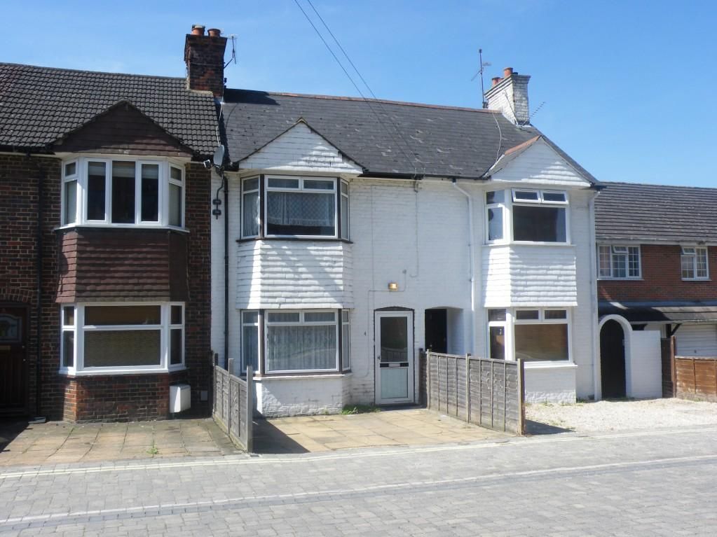 3 bed terraced house to rent in Southern Road, Camberley GU15 Zoopla