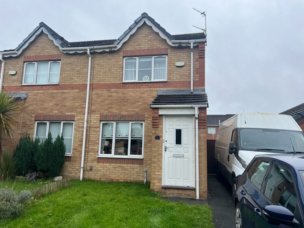 2 bed semidetached house to rent in Drum Close, Knotty Ash, Liverpool