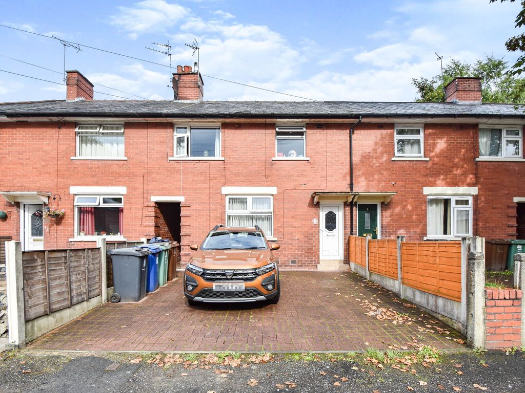 4 bed terraced house for sale in Rydal Grove, Whitefield M45, £210,000