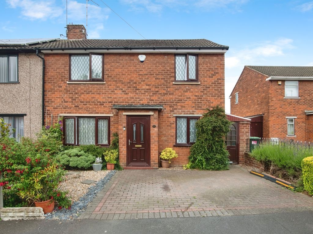 3 bed end terrace house for sale in Brandon Close, West Bromwich B70, £