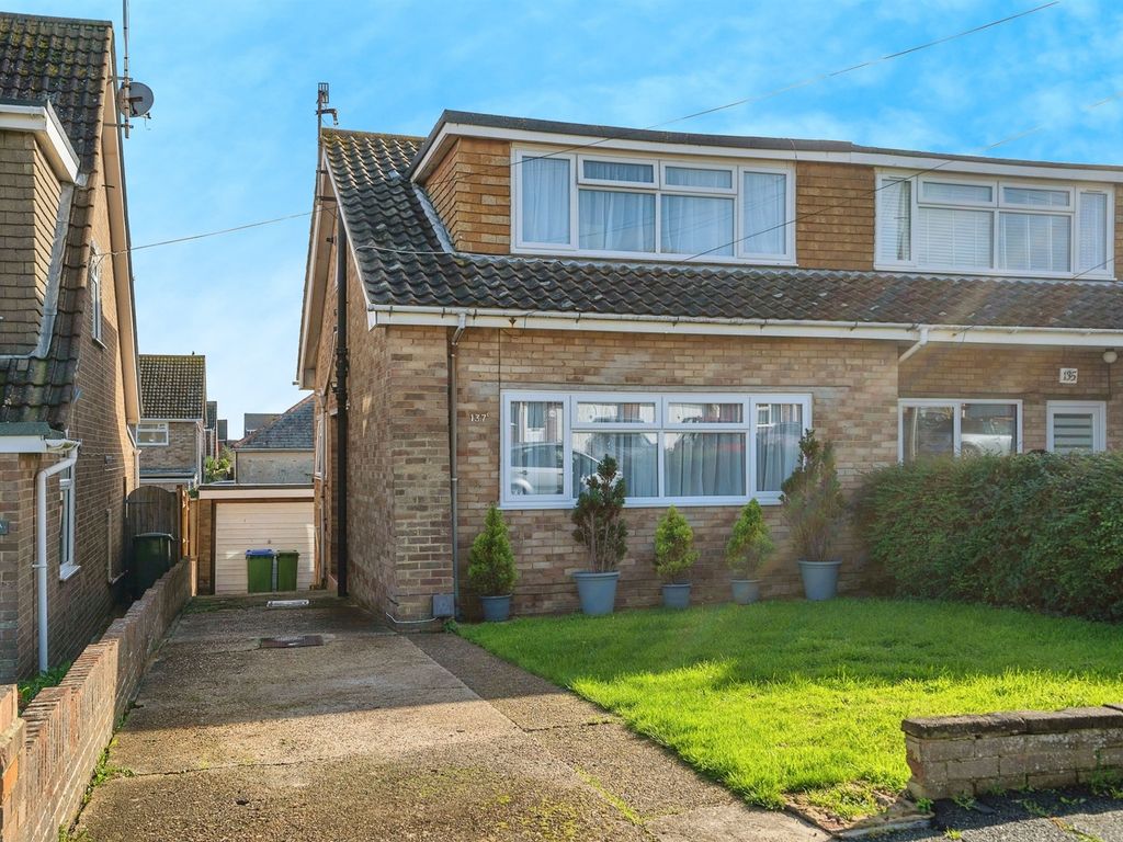 3 bed semidetached house for sale in Hoddern Avenue, Peacehaven BN10