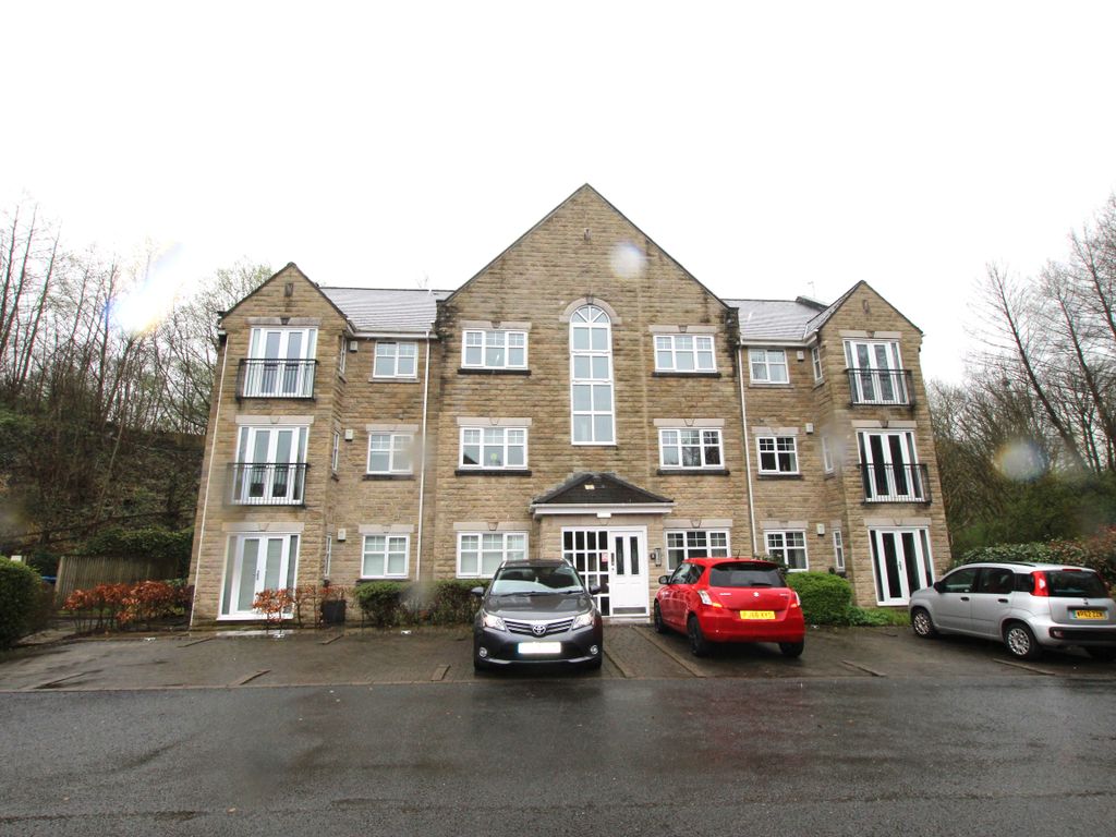 2 bed flat to rent in Grange Park Way, Haslingden, Rossendale BB4, £795