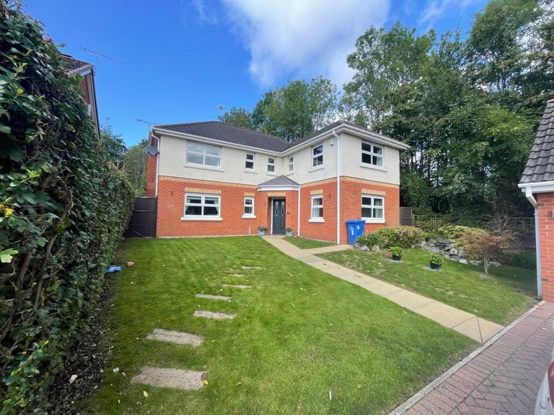 5 bed detached house to rent in Dereham Way, Runcorn WA7, £1,800 pcm