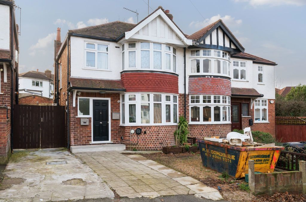 3 bed semidetached house for sale in Bispham Road, West Twyford NW10