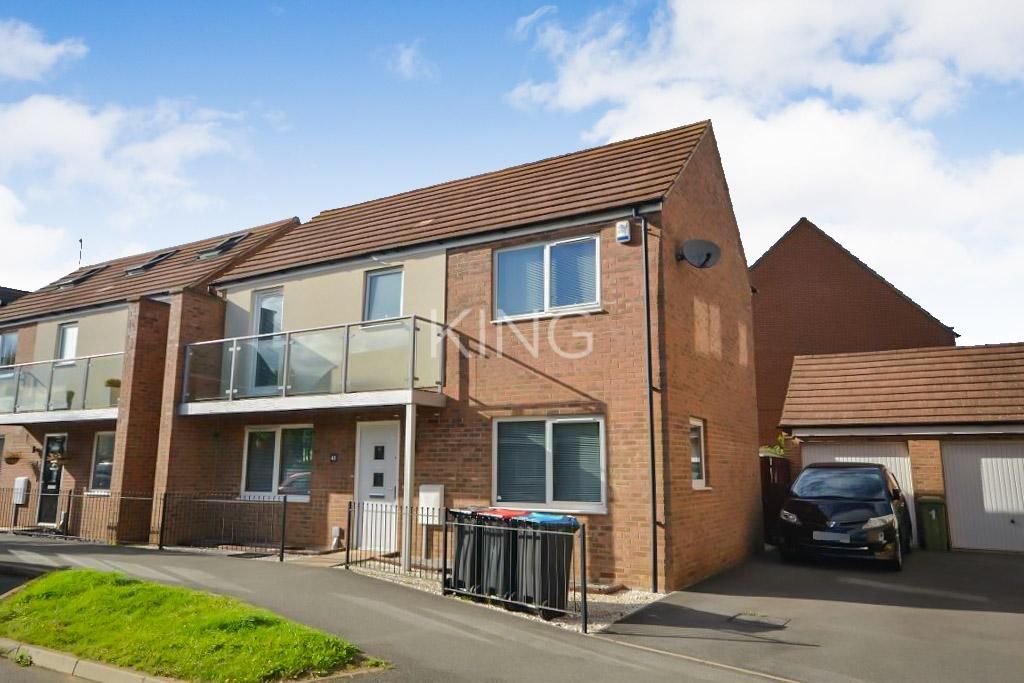 3 bed detached house for sale in Highland Drive, Broughton, Milton